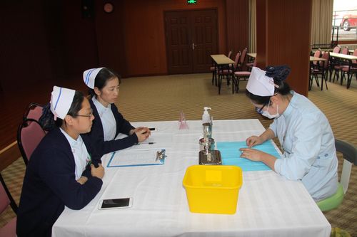 青岛市口腔医院举办第八届青年护士护理技能大赛